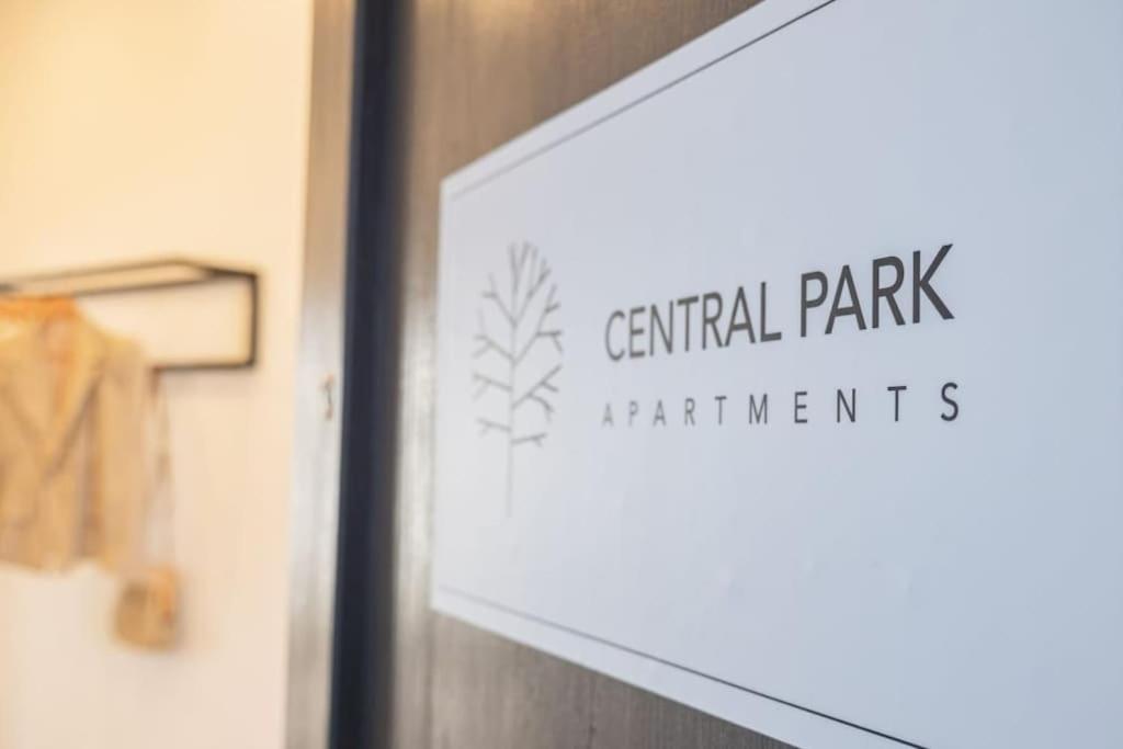 Central Park Apartments Бьеловар Экстерьер фото