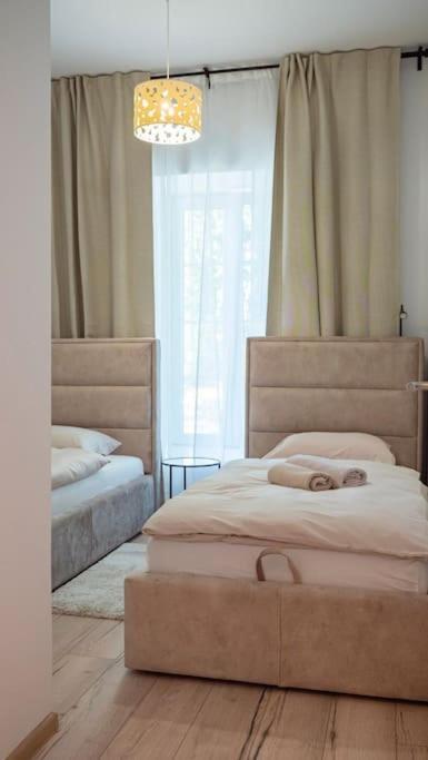 Central Park Apartments Бьеловар Экстерьер фото